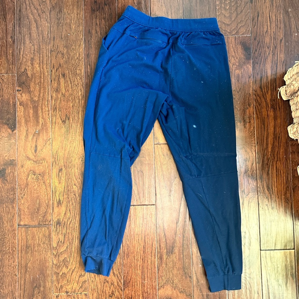 Lululemon men’s Blue Joggers - Medium